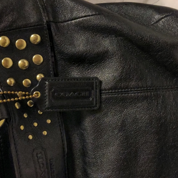 Coach Purse Nice All Season - Picture 2 of 6